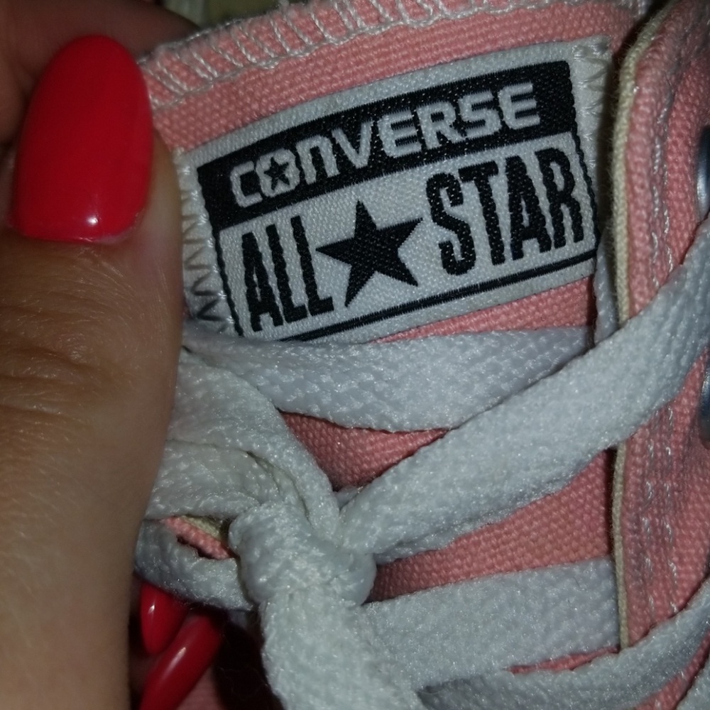 Pink converse
